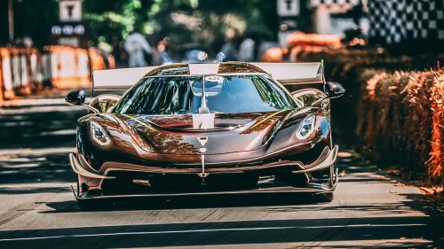 Hypercar Baru Koenigsegg Pecahkan Rekor Kecepatan Goodwood