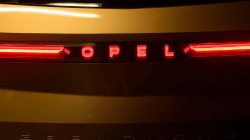 El Opel Grandland con 694 km de alcance tiene precios en España