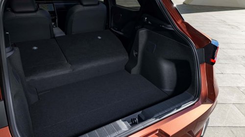 Lexus, Lexus ES, Toyota, El Lexus (basado en un Toyota) de acceso es ahora más asequible