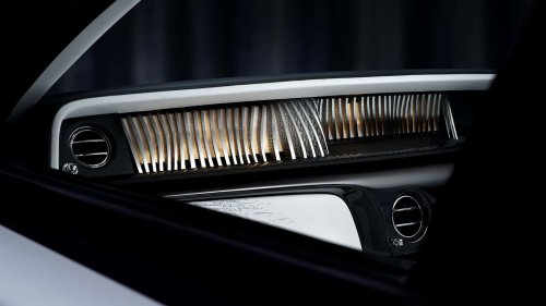 El centenario Rolls-Royce Phantom es de oro de 24 quilates