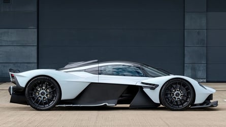 Aston Martin prueba un prototipo de aspecto brutal: ¿de qué se trata?