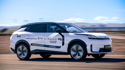 Lynk Co, Lynk & Co 08 mit neuem Reichweiten-Weltrekord für Plug-in-Hybrid