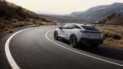 Lanzamiento: Peugeot 408 (2025)
