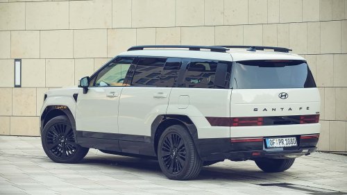 Hyundai Santa Fe Hybrid: Mehr Leistung und höhere Anhängelast