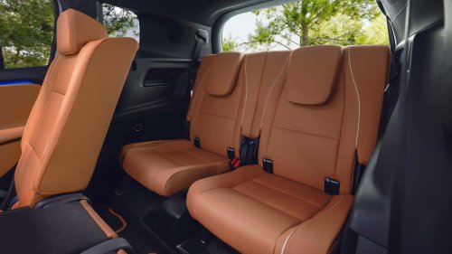 Mercedes, The New Mercedes GLB Has Three Screens, Seven Seats, and Plenty of Stars