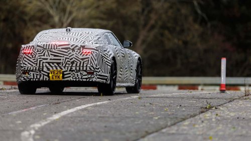 EV Radikal Baru Jaguar Mungkin Tetap Punya Mesin Bensin