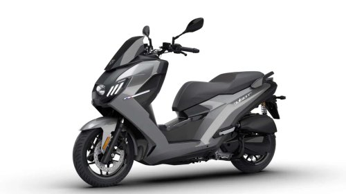 Este scooter francés sortea los atascos urbanos