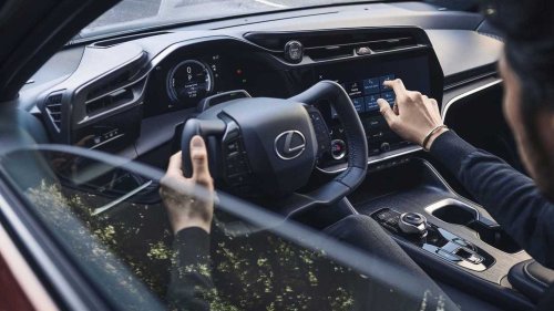 China Is Banning The 'Yoke' Steering Wheel