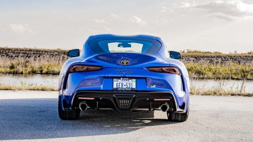 Toyota, Man’s Toyota Supra Runs Out of Gas. Then He Notices Something Strange When Filling Up