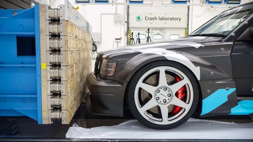Der HWA EVO: Crashtest bestanden, Legende lebt!