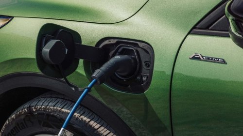 Plug-in-Hybrid und REEV: Für diese Modelle gibt es Geld vom Staat