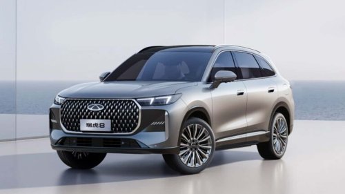 Restyling sorpresa del EBRO s800 y el LEPAS L8