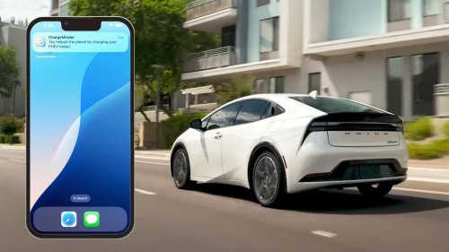 Toyota, Toyota Temukan Cara Yakinkan Pemilik PHEV Lebih Sering Isi Daya