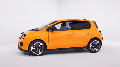 For The First Time, Plug-In Hybrids Are Outselling Diesel Cars in Europe