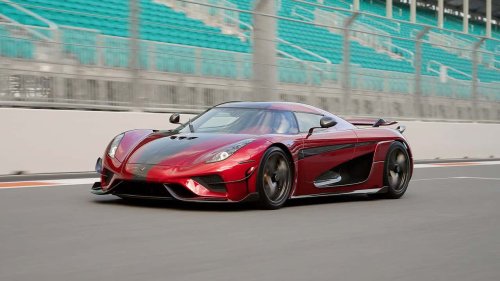 Koenigsegg, Cette Koenigsegg possède possède plus d'un million de dollars d'options