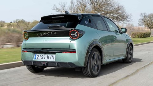 Lancia Ypsilon Elettrica 2026, un utilitario cero emisiones con mucho estilo