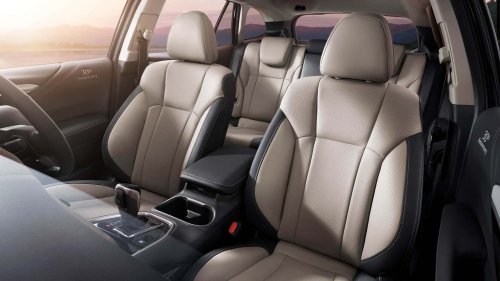 'God Doesn't Like Ugly:' Mechanic Spends Days Fixing Woman's Flood-Damaged Car. Then She Leaves Without Paying