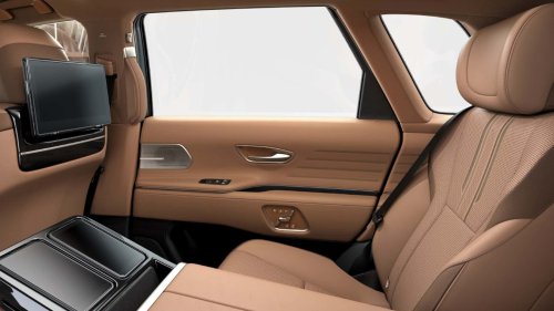 Toyota Century SUV 2025 Jendela Sampingnya Bisa Diredupkan