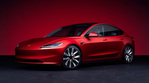 Tesla, 'I Know a Tesla Was the Reason:' Woman Gets In an Accident. Now People Blame a Driver Who Didn’t Hit Anyone. W