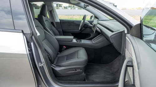 Tesla produit de moins en moins de Model Y en Europe. Mais l'entreprise a un plan B