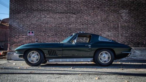 Expert Says Dealerships Are Preparing for a Major 'Market Correction' That'll See Car Prices Change by 30%