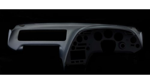 Toyota fabrique de nouveaux tableaux de bord pour une sportive vieille de 30 ans