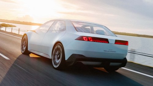 BMW, BMW 4 Series, The BMW 4 Series Isn't Going Anywhere. And It Should Keep Its Gas Engine