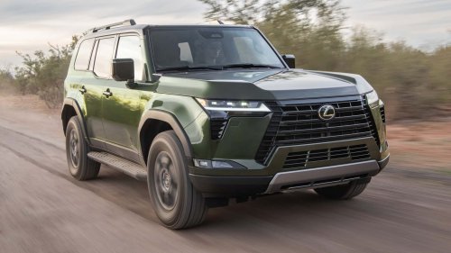 Lexus, Woman Goes to Lexus Dealership. She’s Shaken When She Learns How Much This 2025 Model Costs Monthly to Lease