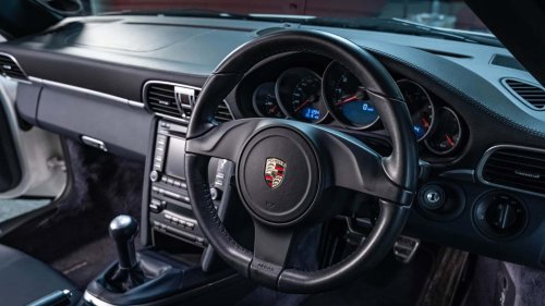 ¿Cuánto cuesta llevar el Porsche 911 de James May a España?