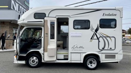 Toyota, ¿Necesitas una autocaravana compacta? Atento a la Toyota Camroad japonesa