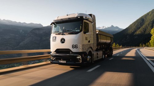 Mercedes GenH2, le camion à hydrogène réussit ses tests estivaux dans les Alpes