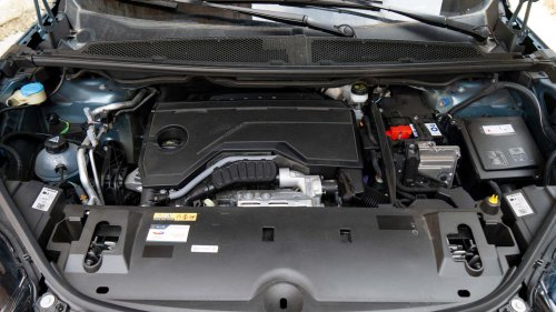 Análisis Peugeot 5008 Hybrid: vídeo del SUV familiar de 7 plazas con etiqueta Eco