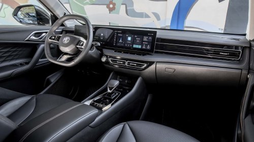 MG, Omoda 7 vs MG HS, comparación entre SUV híbridos chinos
