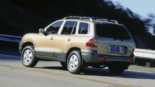 Hyundai, Hyundai Santa Fe, Lexus, ‘We Accept Trades': Woman’s Hyundai Santa Fe Tire Smashes a Lexus Dealership Window. Then a Salesman Steps In