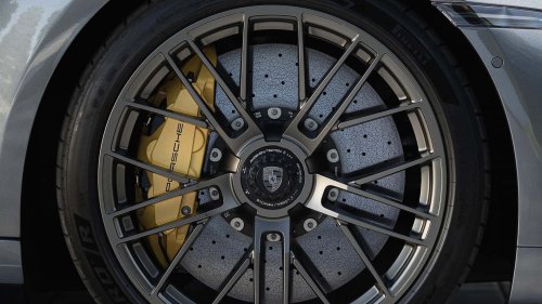 Pirelli chausse la nouvelle Porsche 911 Turbo S