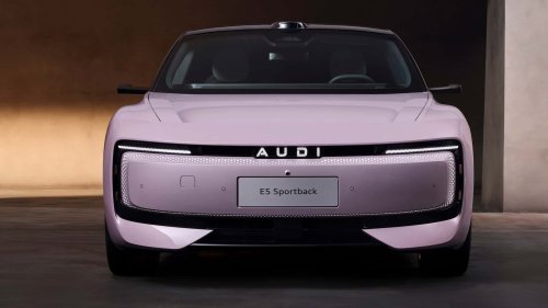 Audi, La marque AUDI, sans anneau, développe une nouvelle berline