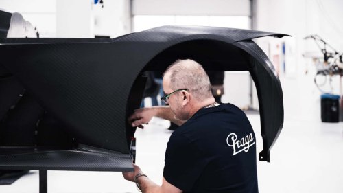 Mengapa Hypercar Baru Praga Membuang V-10?