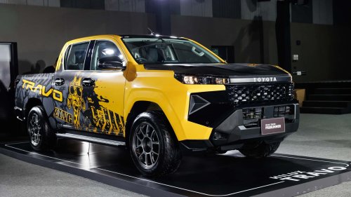 Toyota, Toyota Hilux, Neuer Toyota Hilux: Basismodell mit Schaltgetriebe