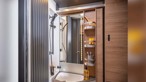 Knaus Live Wave Black Edition: über 14.000 Euro günstiger