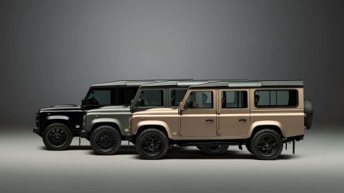 Land Rover Spends 300 Hours Painting a Classic Defender V-8