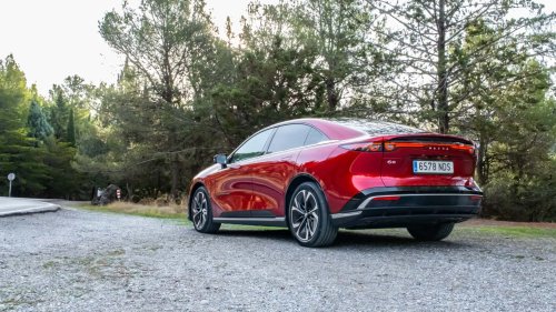 Mazda, Volkswagen, Mazda's Electric Sedan Is Stealing Buyers From Volkswagen