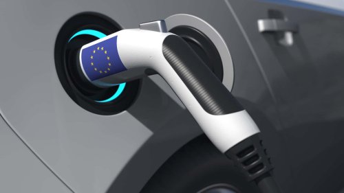 L'Europe s'apprête à dévoiler ses voitures électriques à 15 000 €.