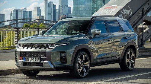 Este rival híbrido del Toyota RAV4 no es chino y vale 10.000 euros menos