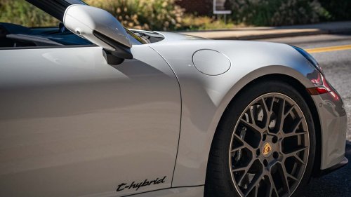 Porsche, ‘Don’t Even Wanna Drive It On the Trailer:’ Tow Truck Driver Gets Call for Porsche. He Can’t Believe What He Sees When He Arrives