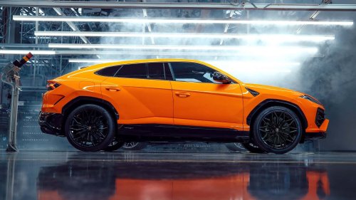 Lamborghini, Lamborghini Menjual Lebih Banyak Mobil dari Sebelumnya
