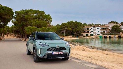 Nuevo Toyota Yaris Cross 2025: oferta SUV, Hybrid Eco, revisiones, garantía WOW