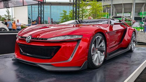 Der irrste Golf GTI aller Zeiten ist jetzt rot