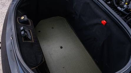 769 kg y 335 CV: la prueba del Alfa Romeo 4C más especial de la historia