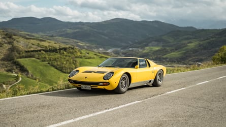 Lamborghini, Lamborghini podría rendir homenaje al Miura con un Revuelto especial