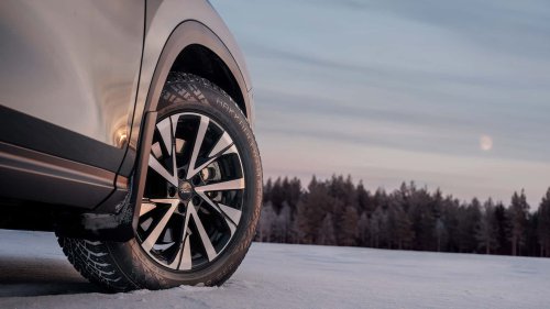This Tire Changes Grip Depending On The Weather